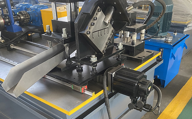 Wall mounted plug-in ultrasonic flowmeter